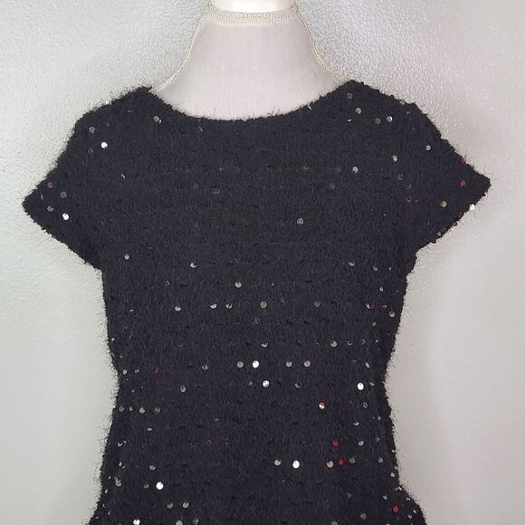 Gap Black Fuzzy Cap Sleeve Sequin Sweater Size Medium - Picture 3 of 11